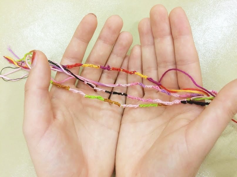 Community Breaks World Record with over 1,000 Friendship Bracelets