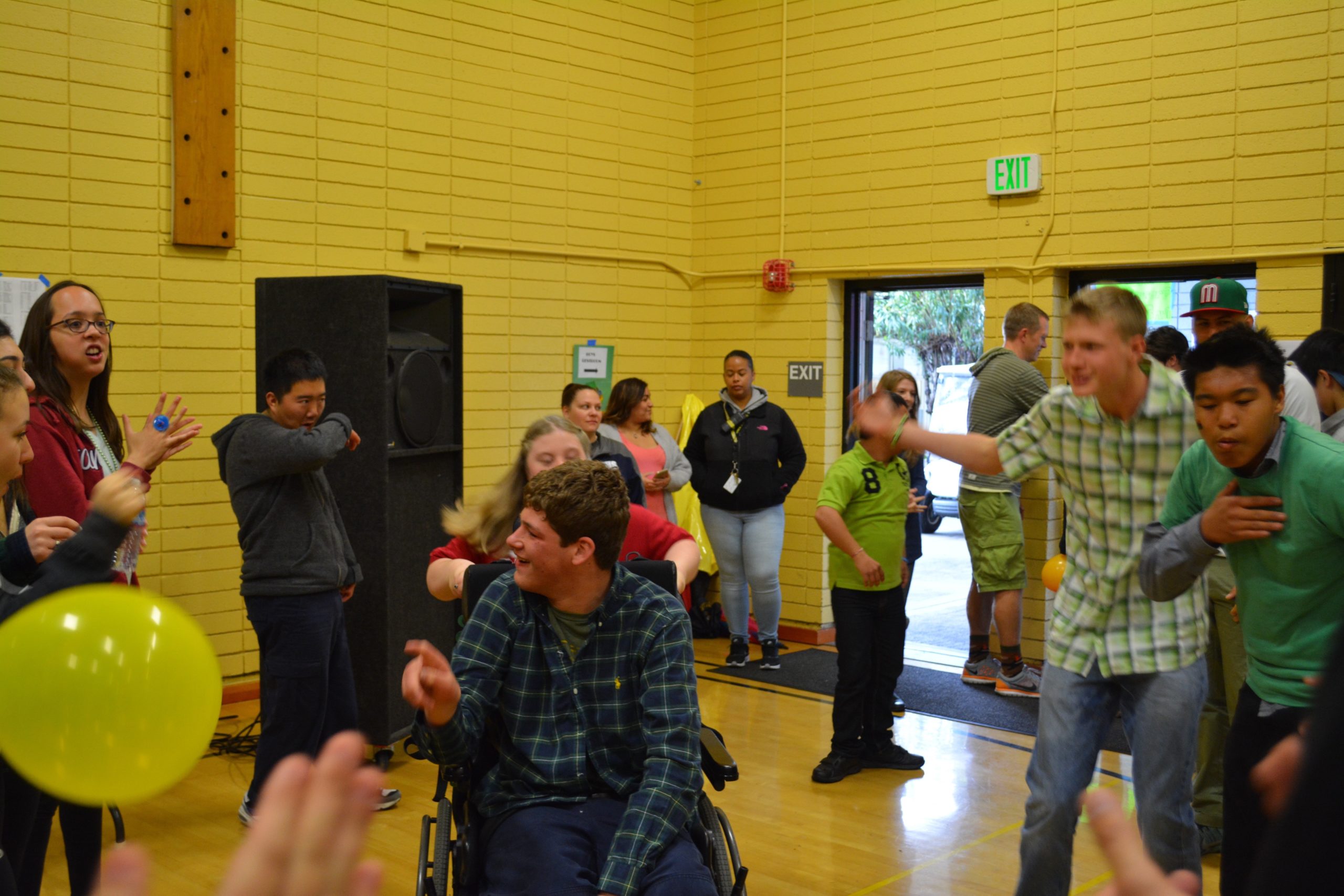 Spartan Buddies hosts annual St. Patrick's Day Dance in small gym