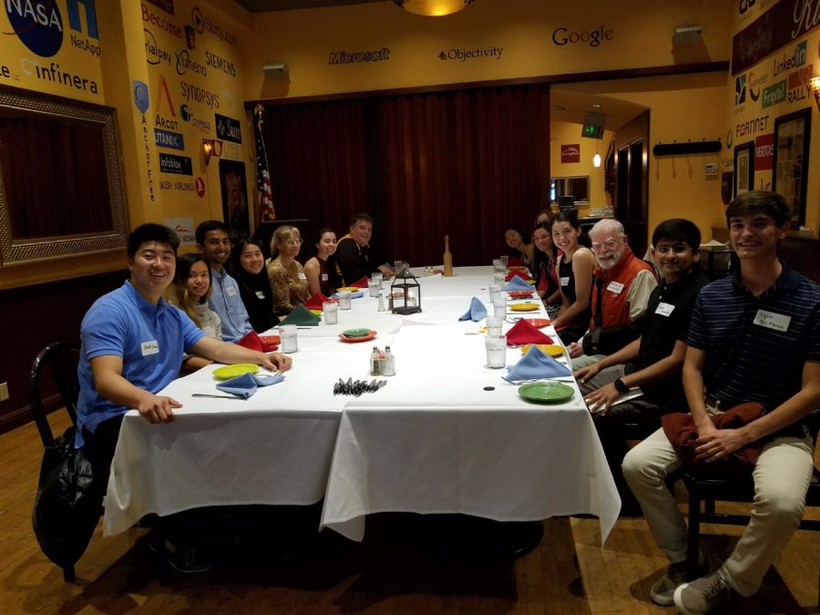 Burwen Education Foundation Dinner honors ten seniors