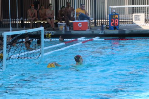 Girls water polo narrowly loses final home game to Los Altos after double-overtime nail-biter
