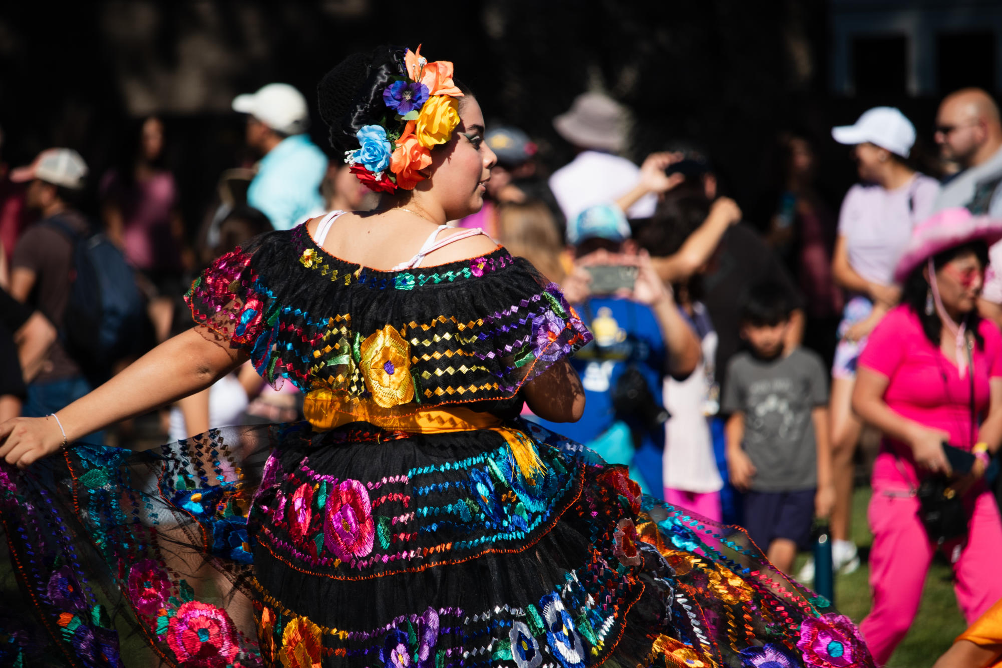 Photo story: MVHS celebrates Homecoming with vibrant parade, picnic, and dance
