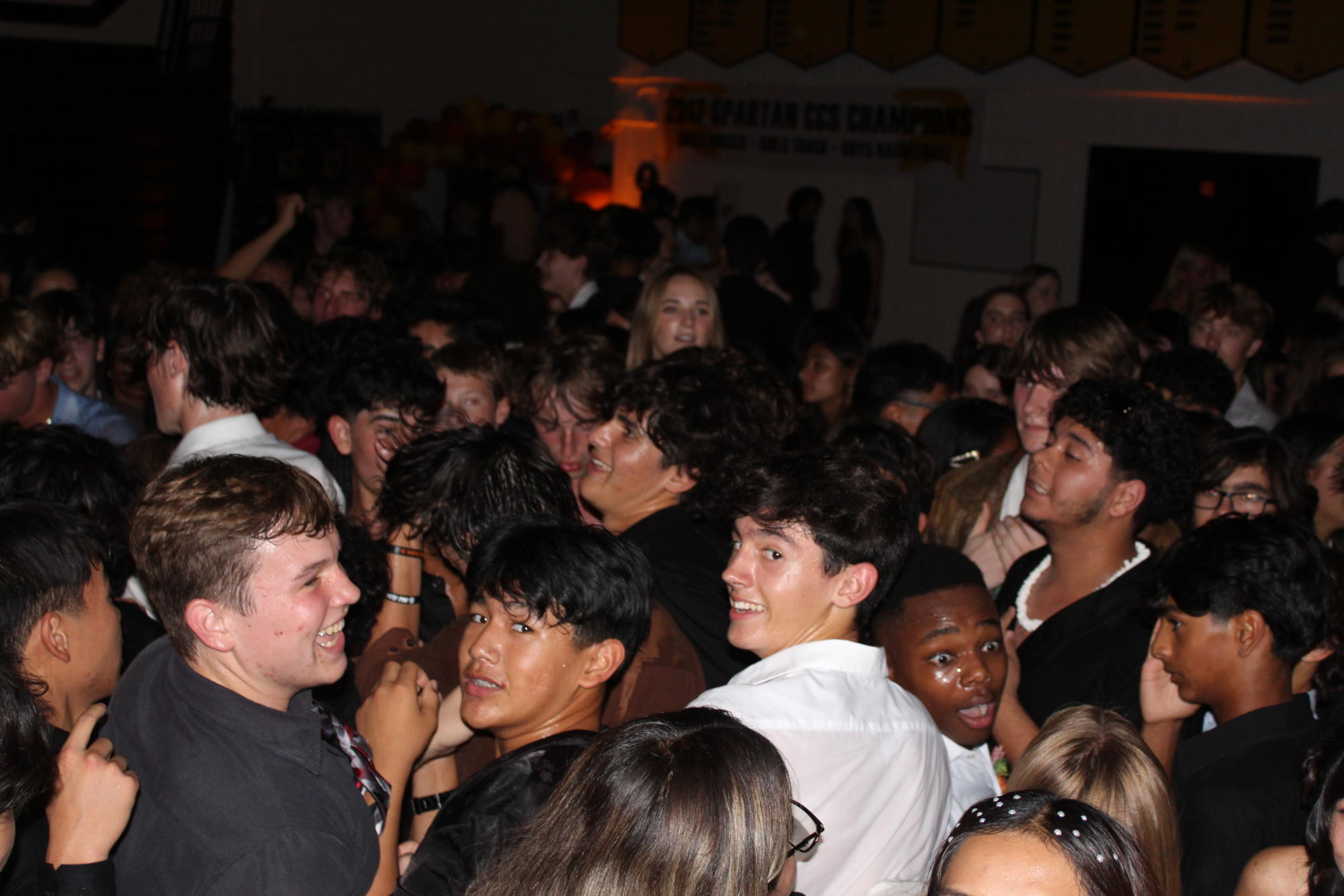 Photo story: MVHS celebrates Homecoming with vibrant parade, picnic, and dance