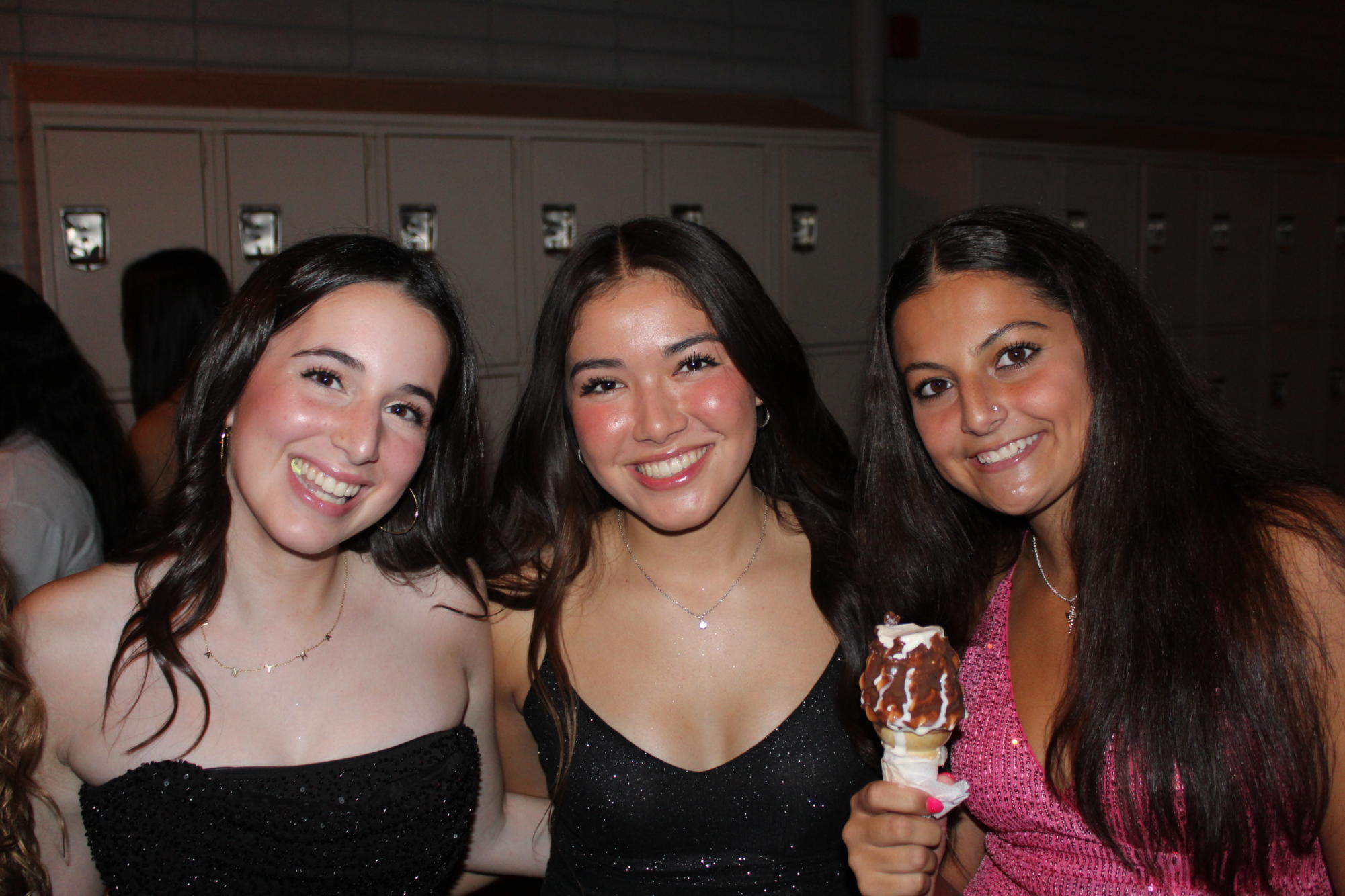 Photo story: MVHS celebrates Homecoming with vibrant parade, picnic, and dance