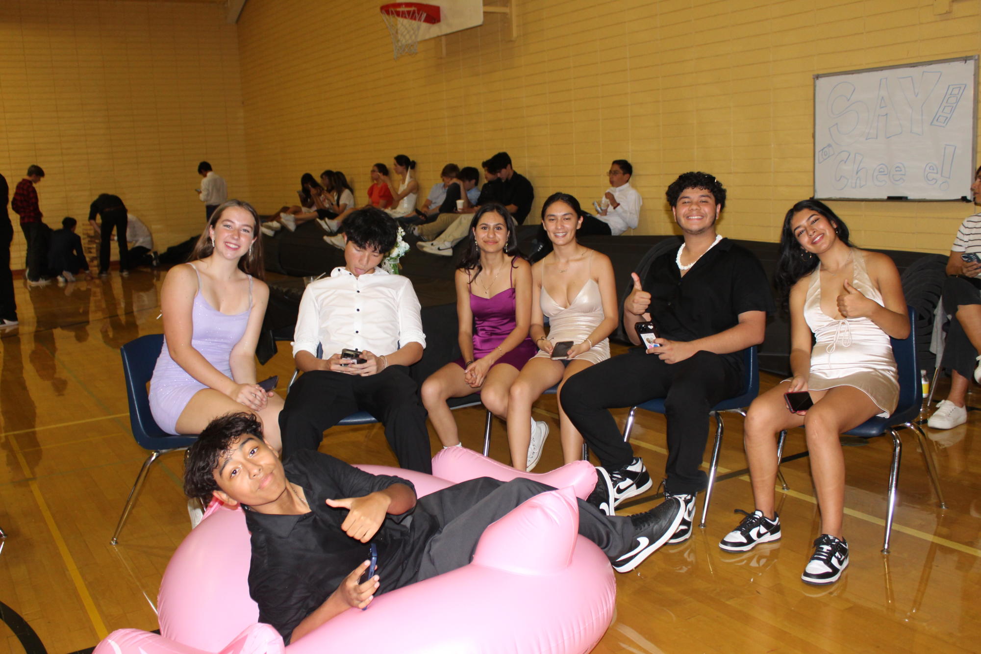 Photo story: MVHS celebrates Homecoming with vibrant parade, picnic, and dance