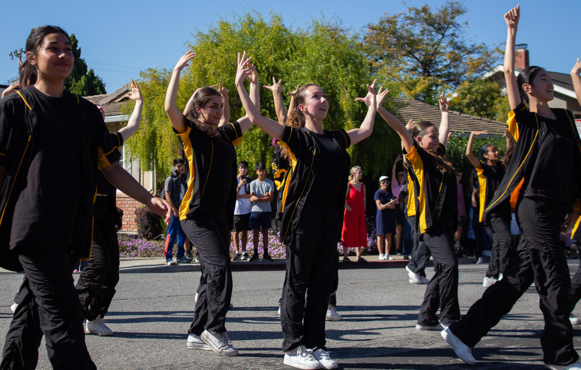 Photo story: MVHS celebrates Homecoming with vibrant parade, picnic, and dance