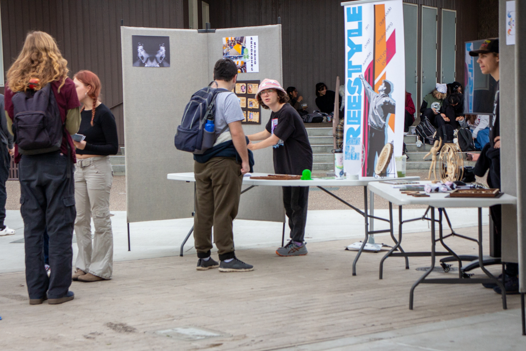 Students gather for Elective Fair to finish off Advisory Week