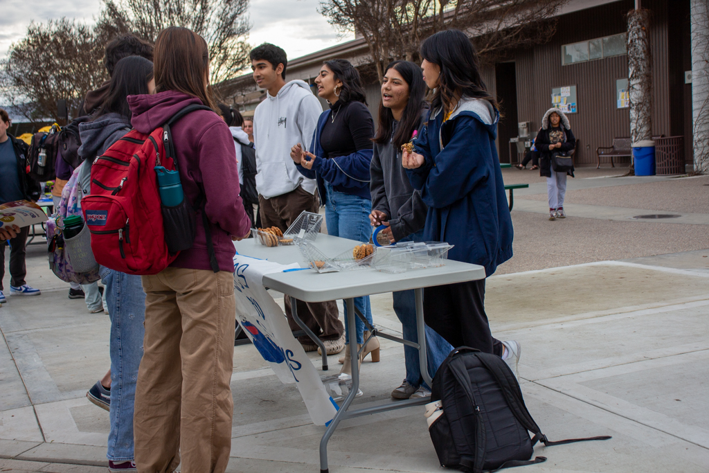 Students gather for Elective Fair to finish off Advisory Week
