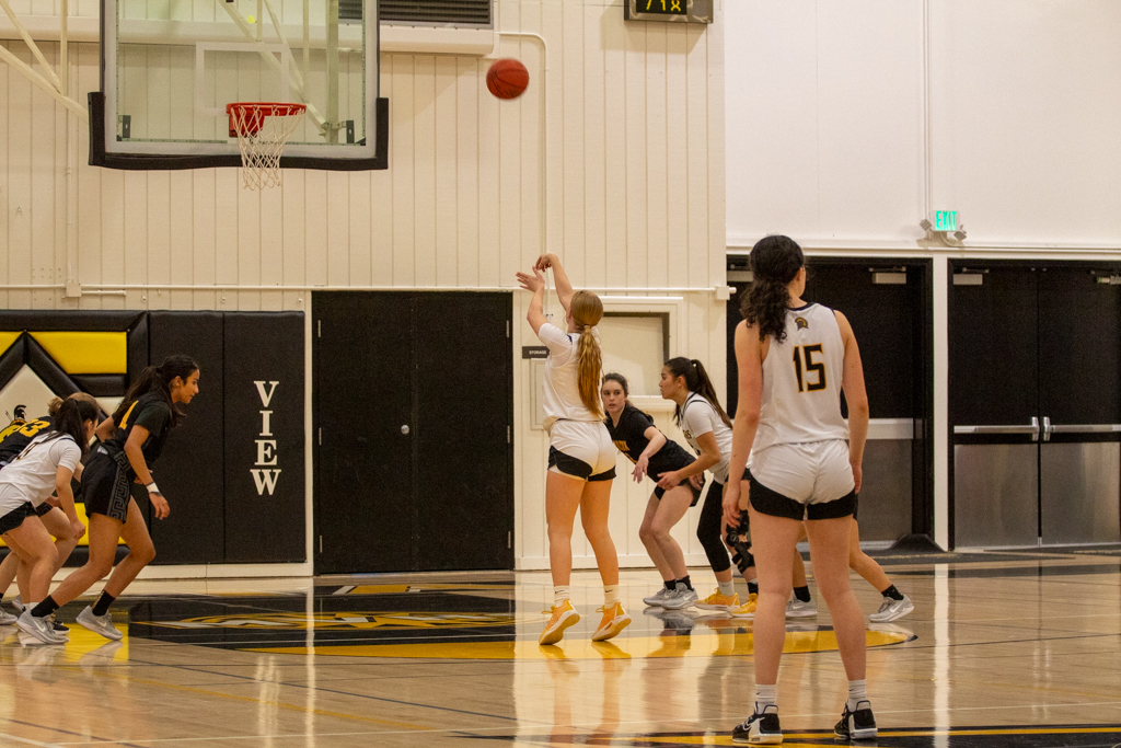 Spartans defeat Chargers 68-38