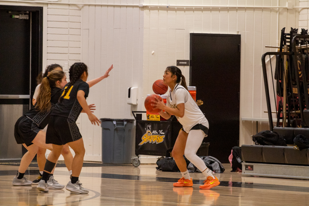 Spartans defeat Chargers 68-38