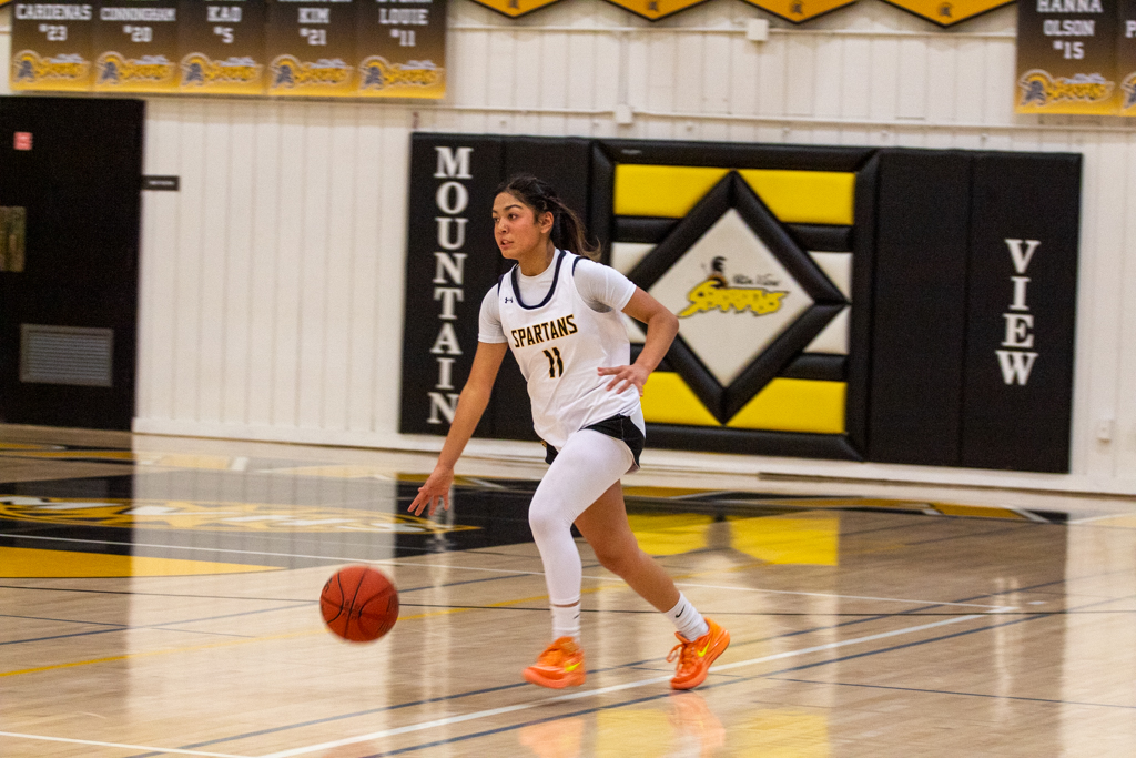 Spartans defeat Chargers 68-38