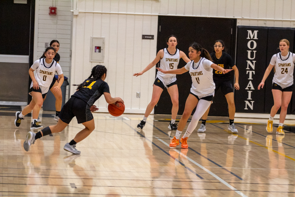 Spartans defeat Chargers 68-38