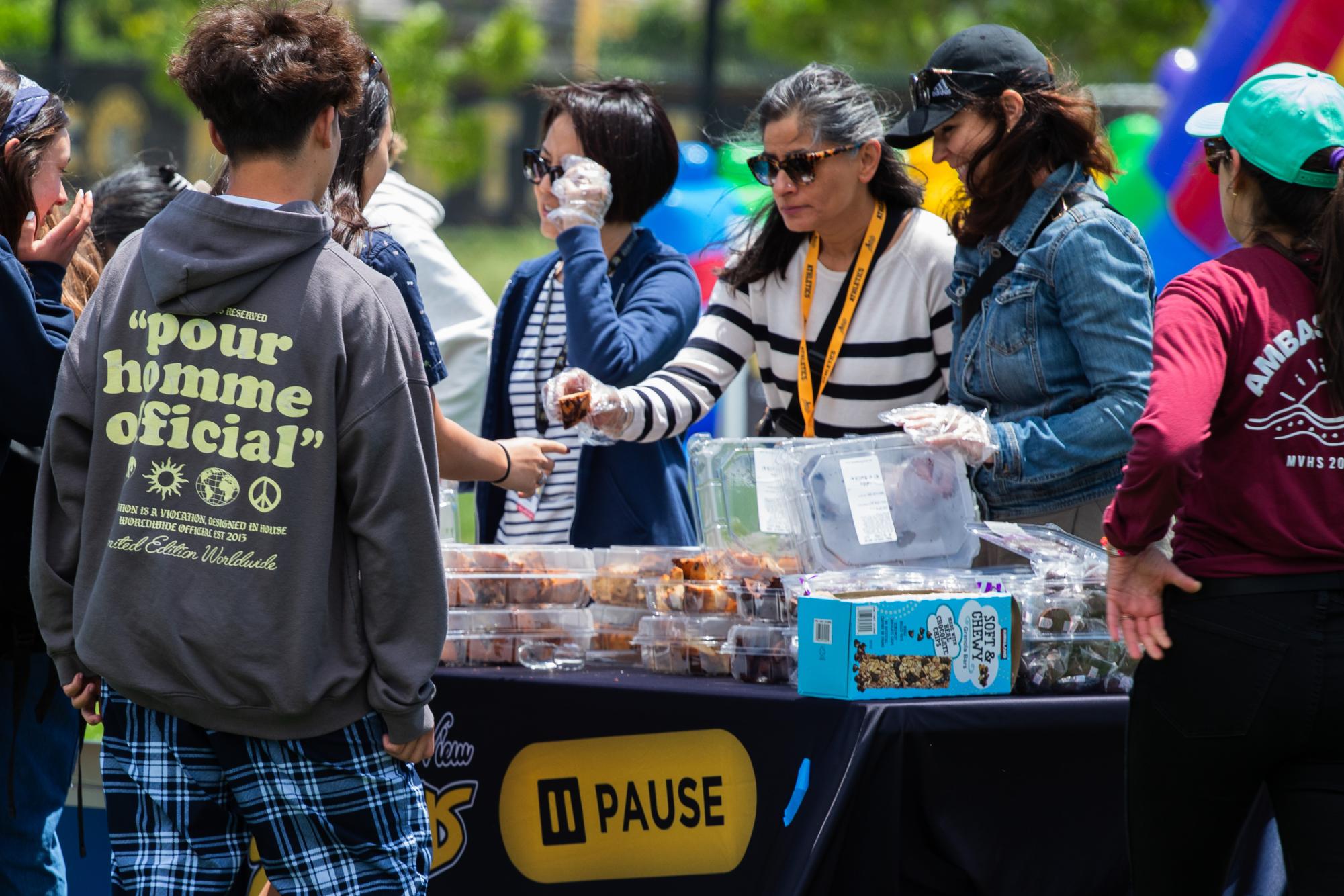 Photo story: Students enjoy frozen treats and games at Spartan PAUSE