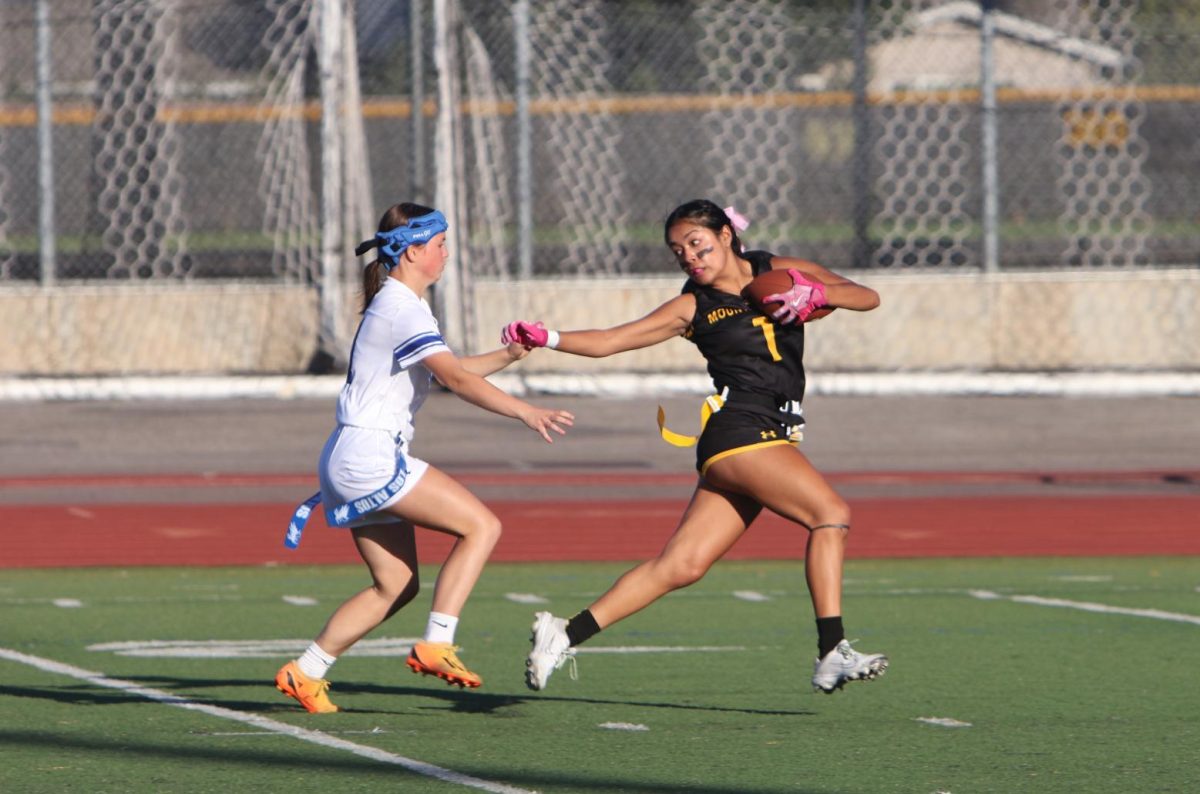 Flag Football beats Los Altos 25-18