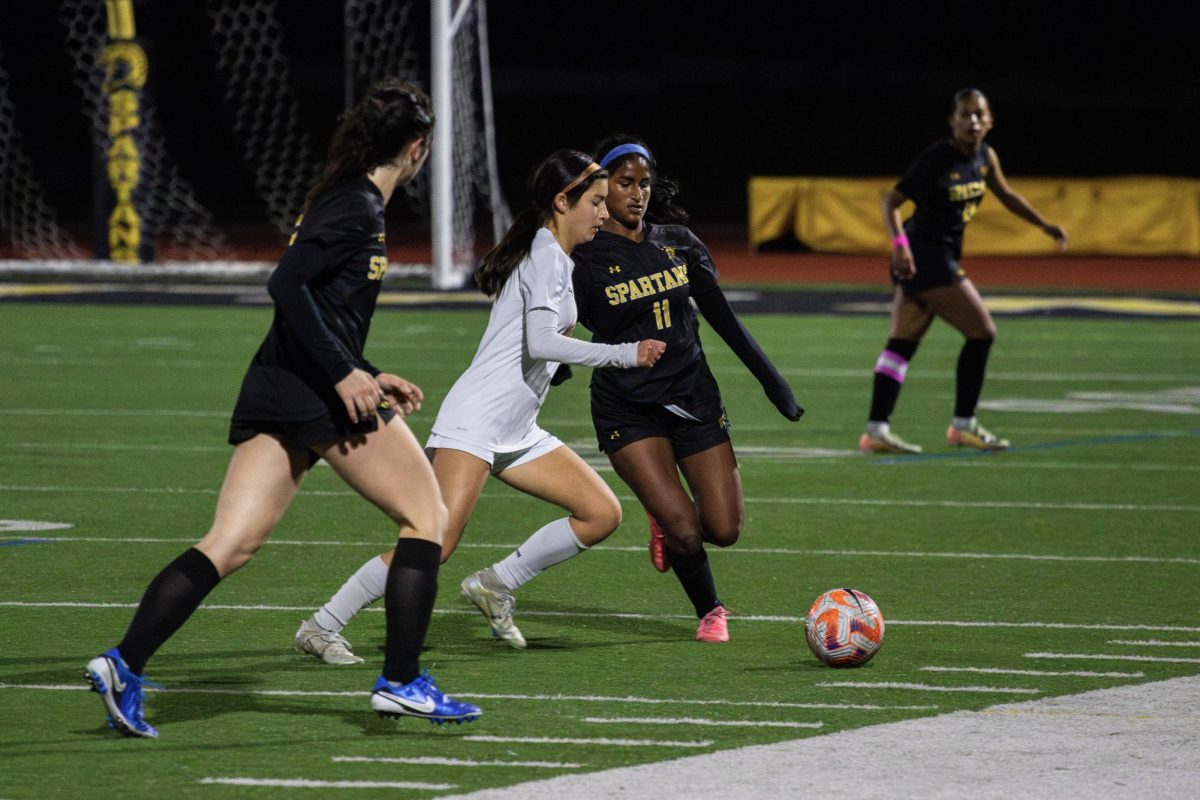 Photo Story: Girls soccer draws Los Gatos 0-0