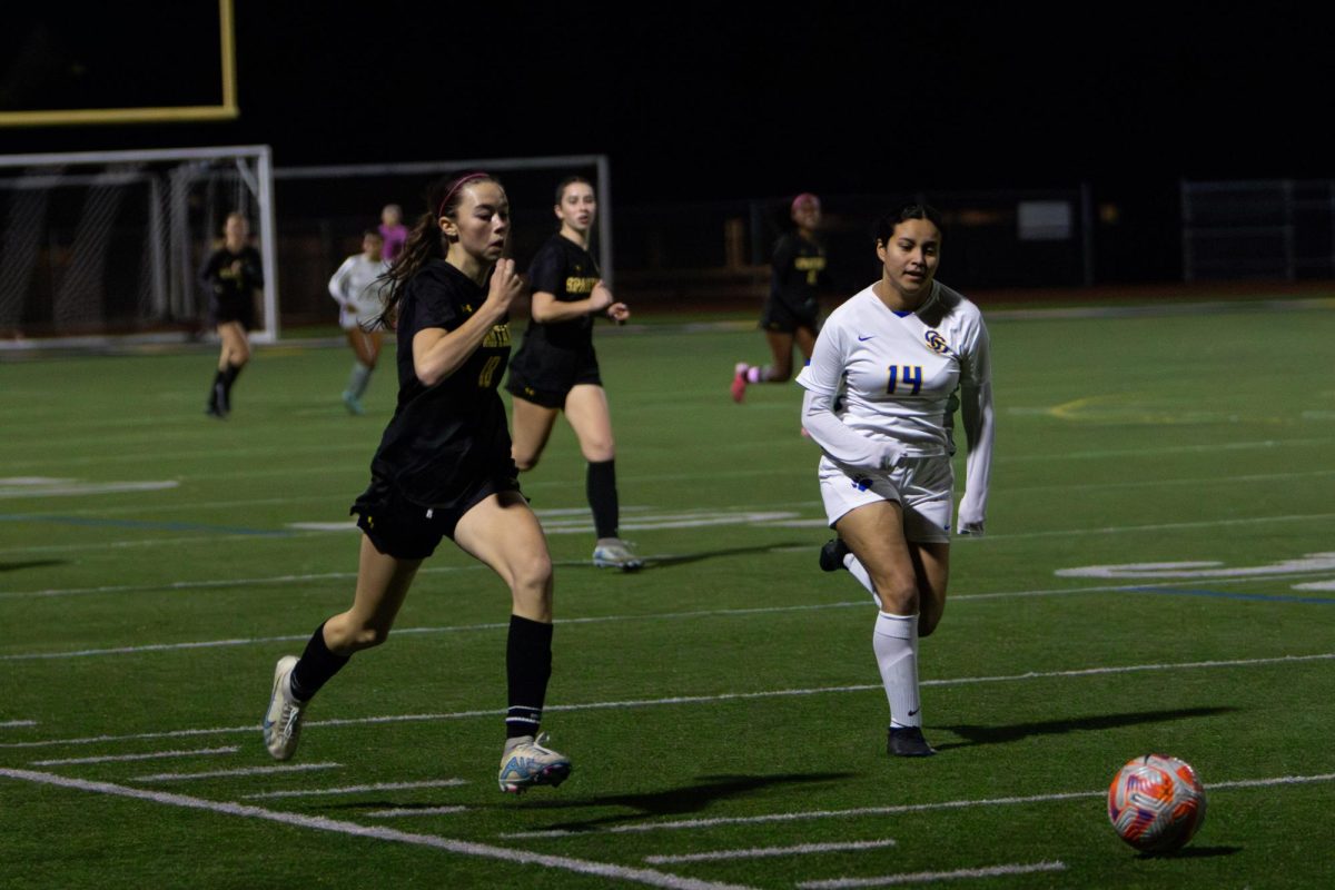 Photo Story: Girls soccer narrowly defeats Santa Clara 1-0