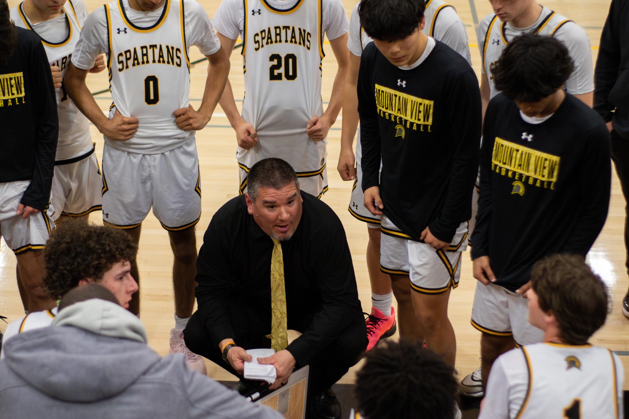 Photo Story: Boys basketball loses 51-55 to Los Gatos on senior night