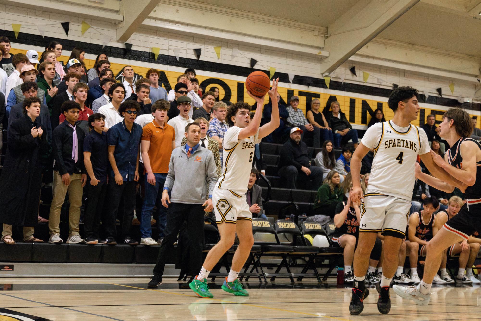 Photo Story: Boys basketball loses 51-55 to Los Gatos on senior night