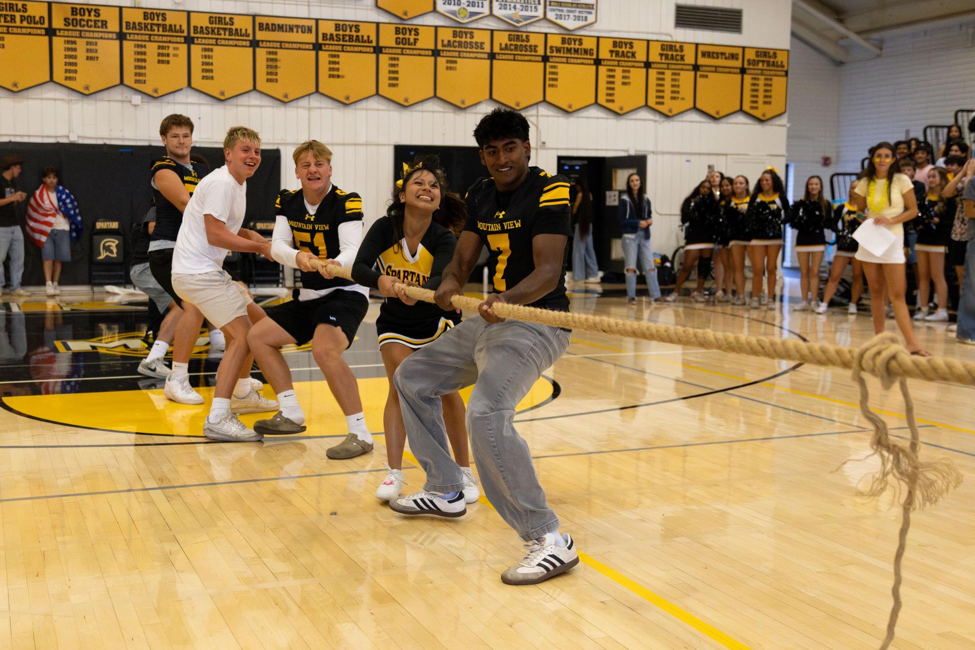 Photo Story: Back to school rally opens up Spirit Week