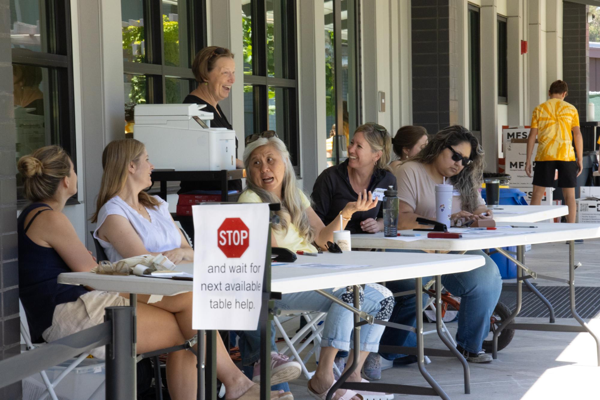 Freshman orientation eases nerves with tours, games, and ice cream