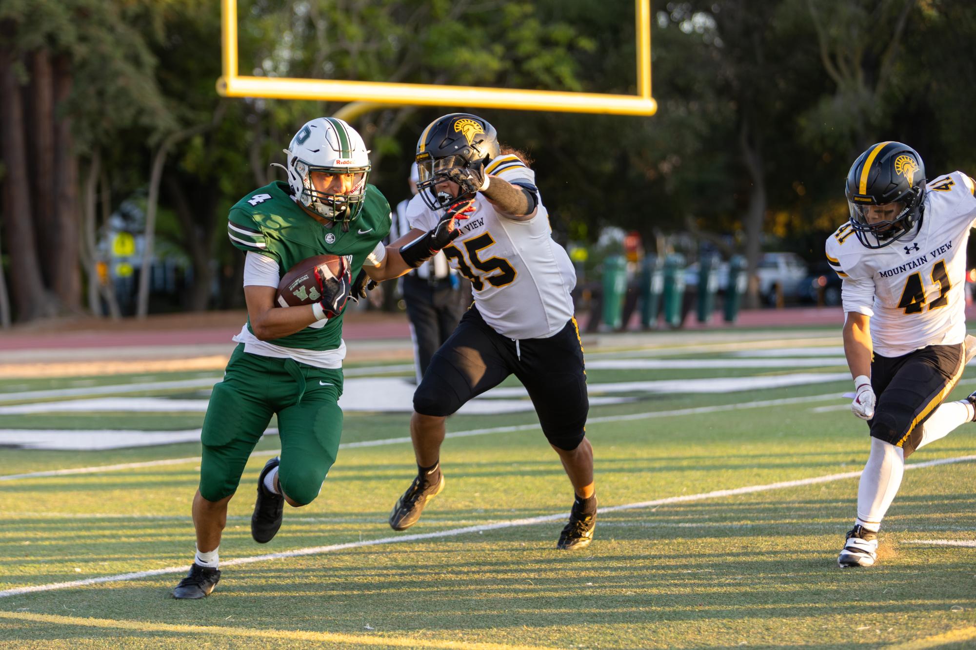 Football defeats Palo Alto 46-44 in season opener