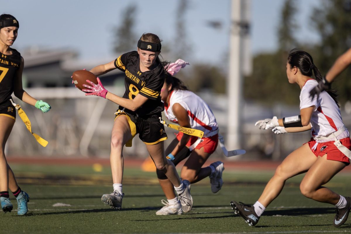 Photo Story: Flag football loses 7-14 game to Gunn