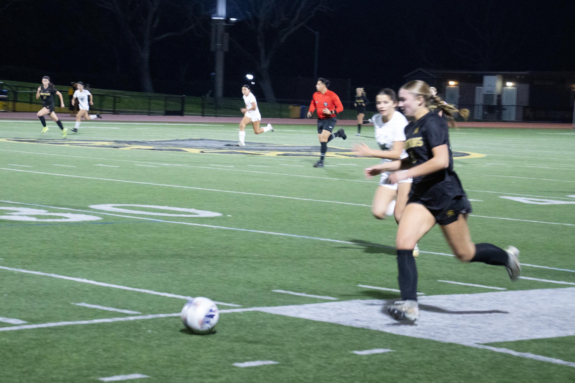 Girls soccer shuts out Los Altos 2-0 in rivalry game